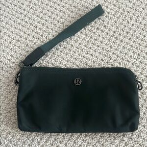 Lululemon hunter wristlet